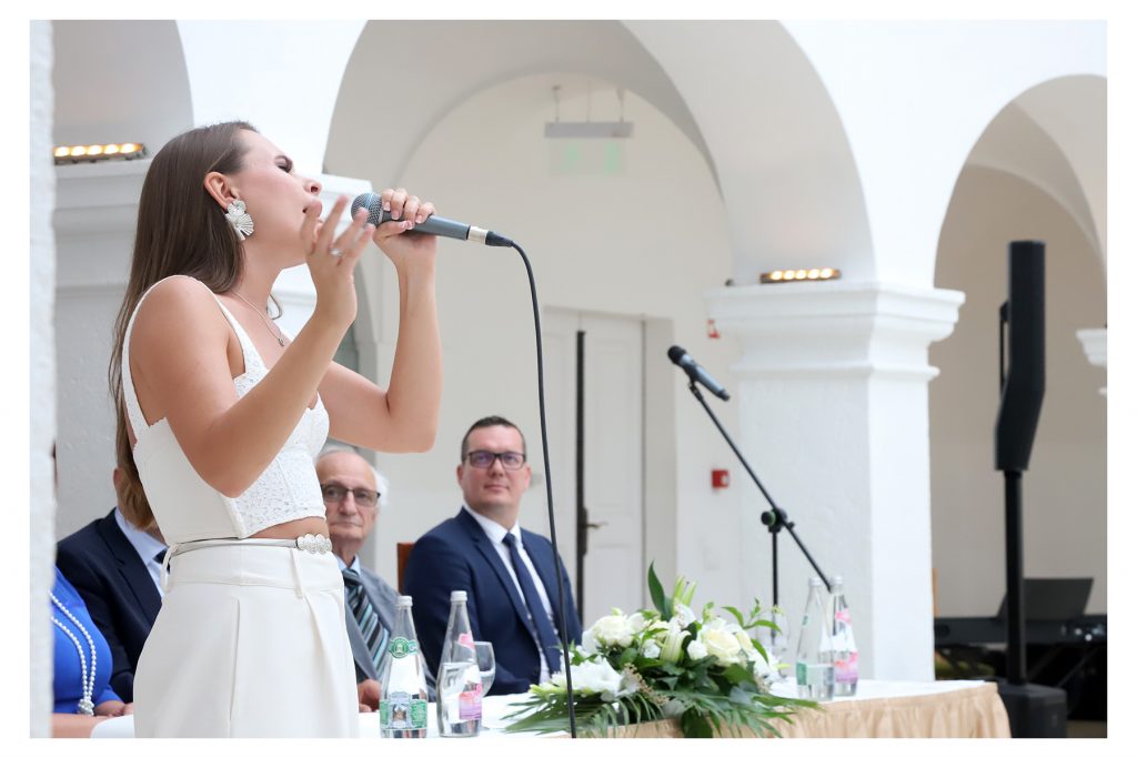 Dr. Tóth Eszter Enikő, Weisz Péter, Dr. Assani Omar, Fülöp Henrik Dr. Tóth Eszter Enikő, Weisz Péter, Dr. Assani Omar, Fülöp Henrik